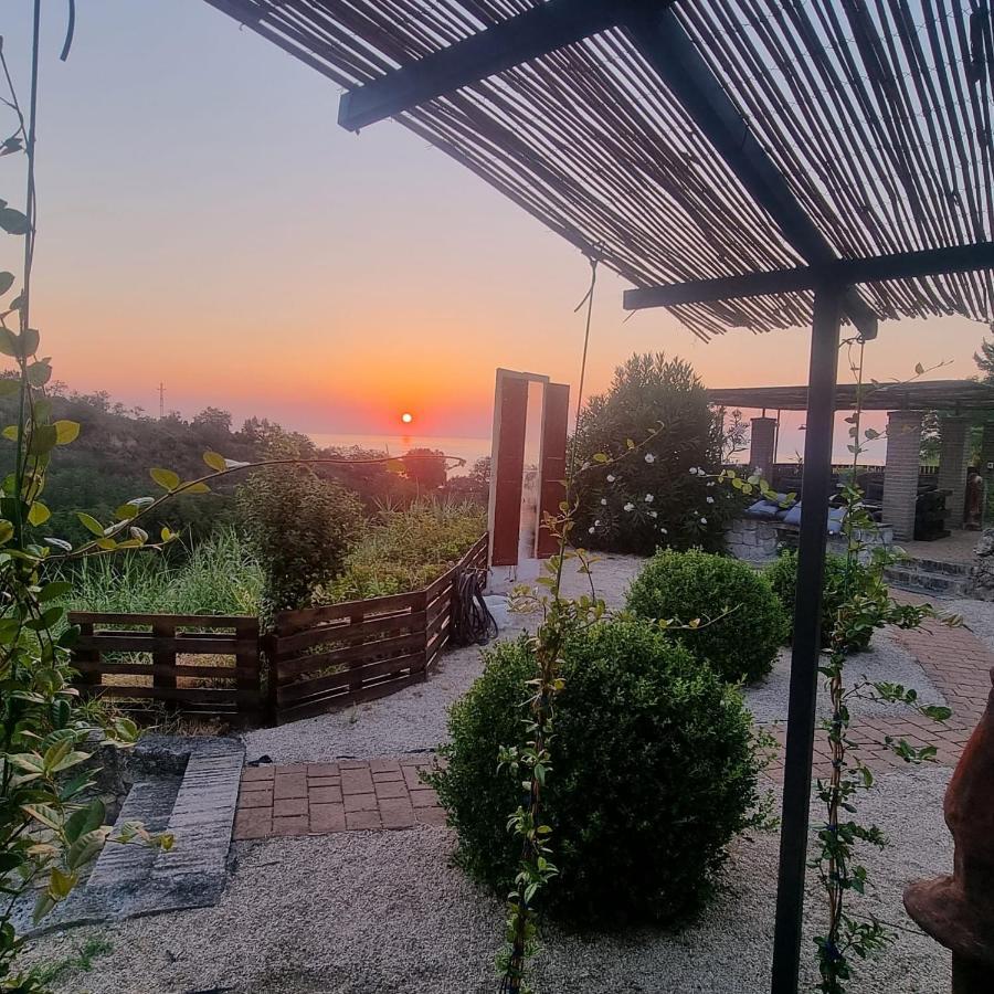 Hotel Casale Orgogliosa San Vito Chietino Esterno foto